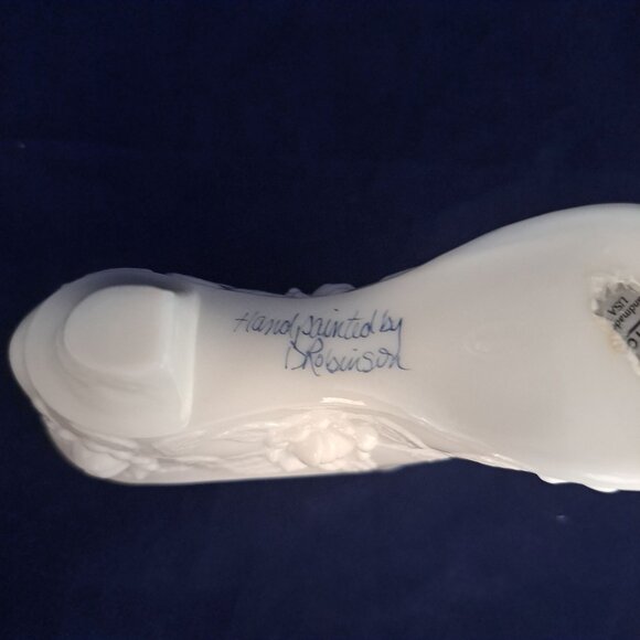 Fenton Cabbage Rose Slipper Shoe White Milk Glass Hand-Painted Signed Decorative - Picture 10 of 14